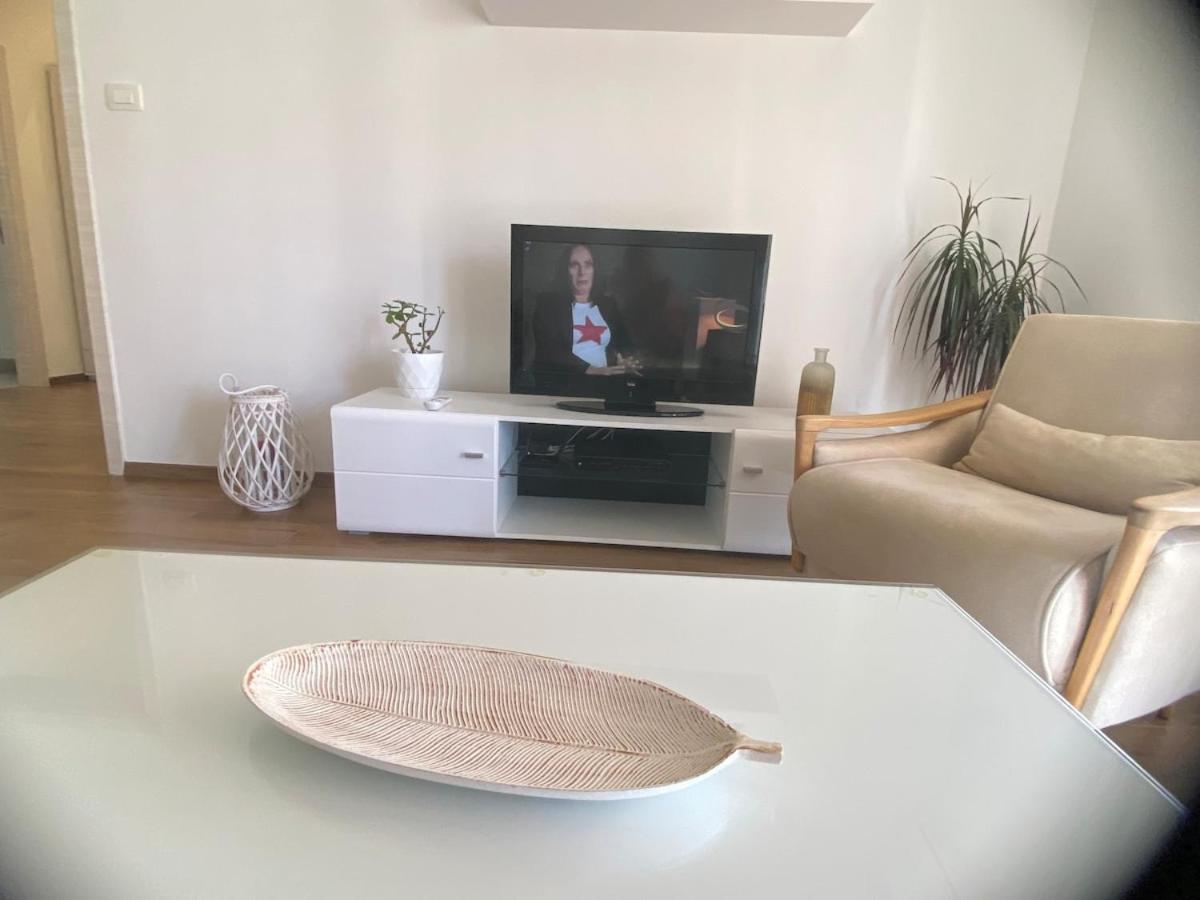 Апартаменты Tivat Apartman *