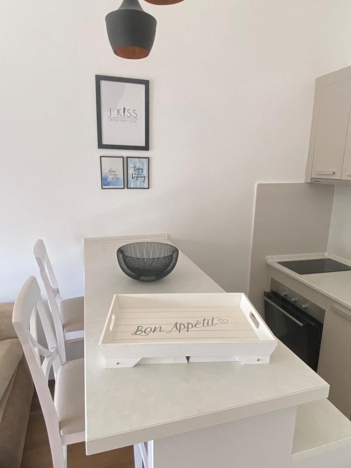 Tivat Apartman * Tivat